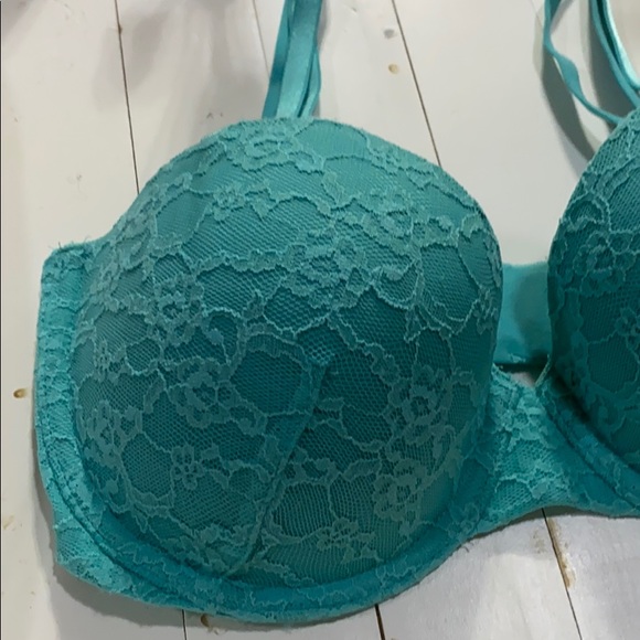 VS padded multi way bra size 32 D - Picture 3 of 6